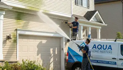 Vinyl siding pressure cleaning in Aurora, CO for a clean, refreshed home exterior